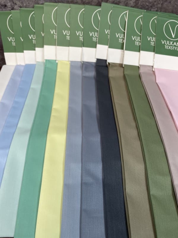 Осенние костюмные ткани с лайкрой