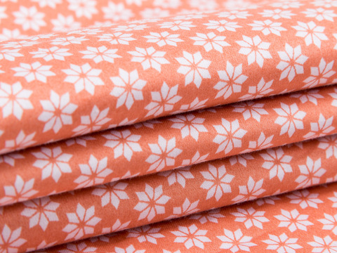 Оранжевая ткань с белыми ромашками хлопок
