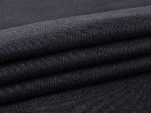 Сатин насыщенного чёрного цвета из хлопка