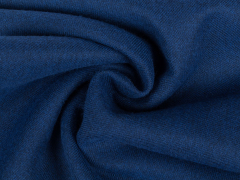 Однотонная плотная ткань яркого синего цвета из полиэстера и вискозы