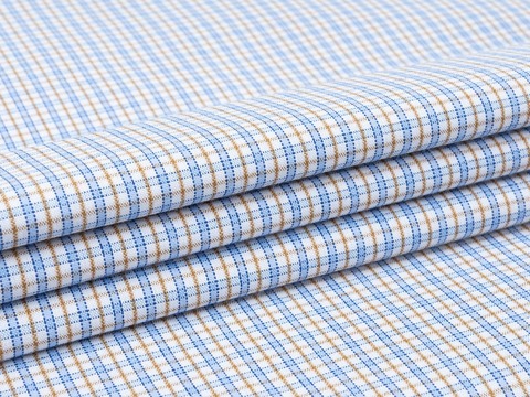 Белая ткань KOOLTEX в светло-голубую и бежевую клетку из полиэстера и хлопка