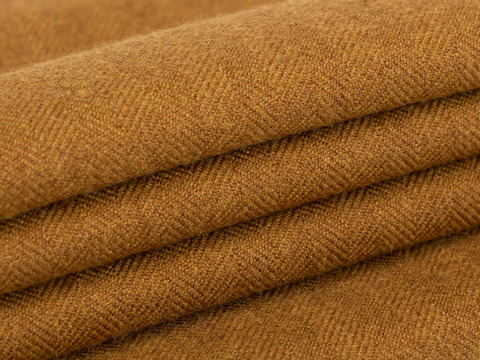 Однотонная плотная ткань тёмно-горчичного цвета из полиэстера и вискозы