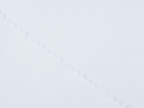 Белая ткань KOOLTEX из хлопка и полиэстера