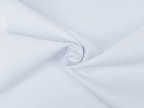 Белая ткань KOOLTEX из хлопка и полиэстера