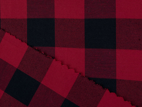 Лёгкая ткань в крупную красно-чёрную клетку из полиэстера и хлопка
