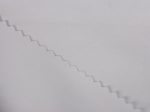 Однотонная лёгкая ткань белого цвета из полиэстера хлопка и эластана