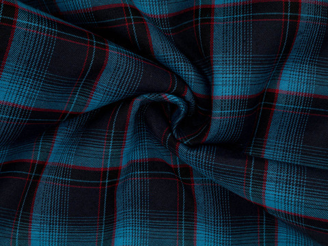 Сине-голубая ткань в красную клетку из полиэстера и хлопка