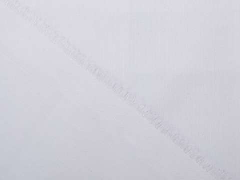 Однотонная белая ткань из полиэстера и хлопка