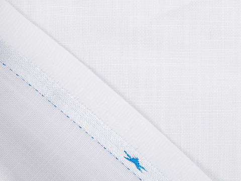Белая ткань из полиэстера и хлопка