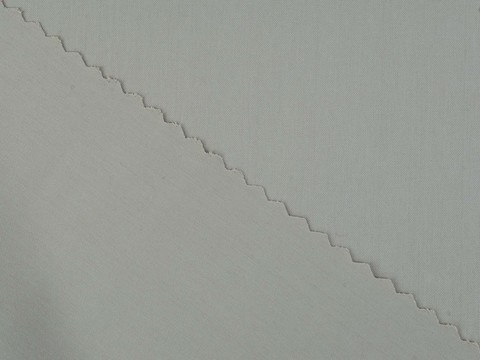 Однотонная серая ткань из полиэстера