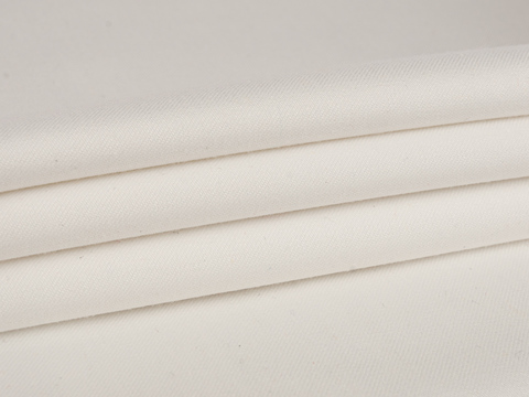 Саржа молочного цвета из хлопка и полиэстера