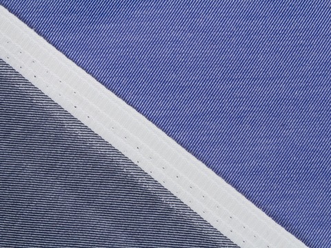 Двусторонняя ткань с синей и голубой сторонами из полиэстера и хлопка