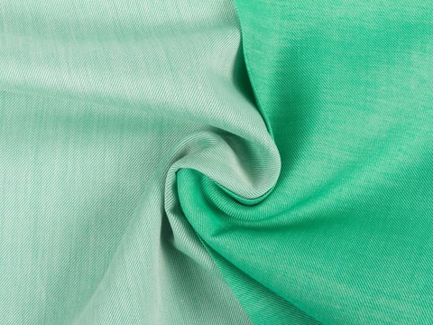 Пестротканая нежно-ментоловая ткань из хлопка и вискозы