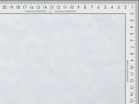 Бледная ткань с цветами белого цвета хлопок