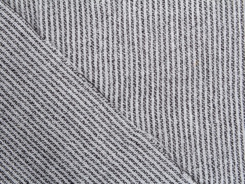 Жатка в узкую чёрно-белую полоску из хлопка