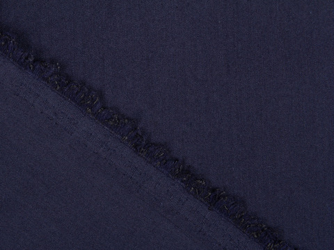 Однотонный поплин тёмно-синего цвета из полиэстера и хлопка