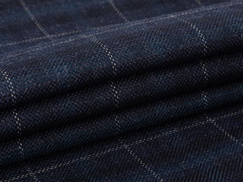 Тёмно-синий твид в голубую и серую клетку из полиэстера и вискозы