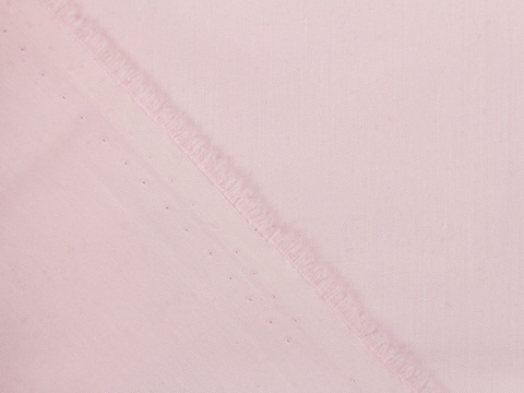 Однотонный нежно-розовый поплин из полиэстера и хлопка