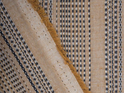 Бежевая ткань добби в бело-синюю полоску из вискозы и хлопка