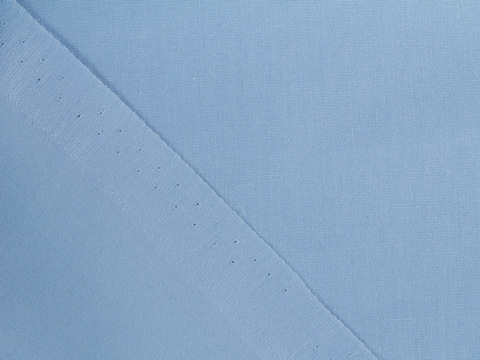 Однотонный небесно-голубой поплин из хлопка и полиэстера