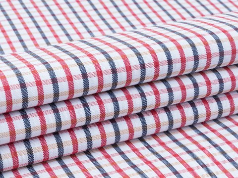 Белая ткань KOOLTEX в мелкую сине-жёлто-красную клетку из полиэстера и хлопка