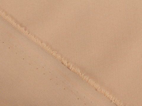 Однотонный кремовый поплин из полиэстера и вискозы