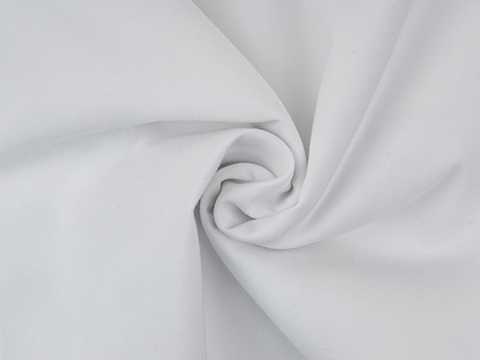 Белая однотонная ткань из хлопка полиэстера и лайкры