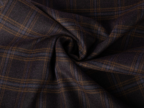 Ткань шоколадного цвета в оранжевую и голубую клетку из полиэстера и вискозы