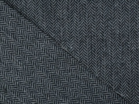 Светло-серая костюмная ткань из полиэстера и вискозы