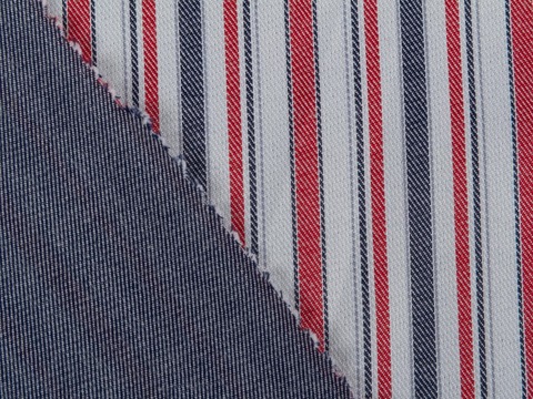 Двусторонняя ткань с синей и белой сторонами в красно-синюю полоску из полиэстера и хлопка