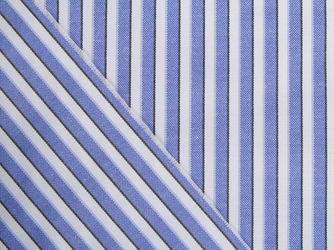 Ткань узкую сине-бело-чёрную полоску из полиэстера и хлопка