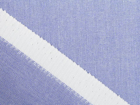 Небесно-голубая ткань оксфорд из хлопка и полиэстера
