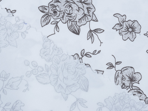 Белая ткань в серый цветочек полиэстер с вискозой