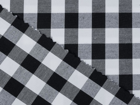 Ткань в среднюю чёрно-белую клетку из полиэстера и хлопка