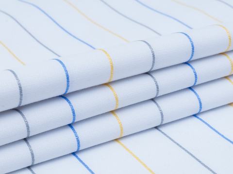 Голубая ткань в серо-сине-жёлтую тонкую полоску из полиэстера и хлопка