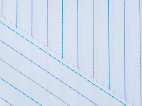 Голубая ткань в серо-сине-бирюзовую тонкую полоску из полиэстера и хлопка