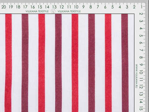 Белая ткань в узкую красную и бордовую полоску из полиэстера и хлопка