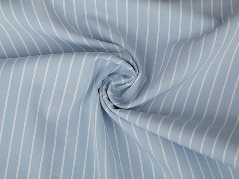 Светло-голубая ткань в тонкую белую полоску из полиэстера и хлопка