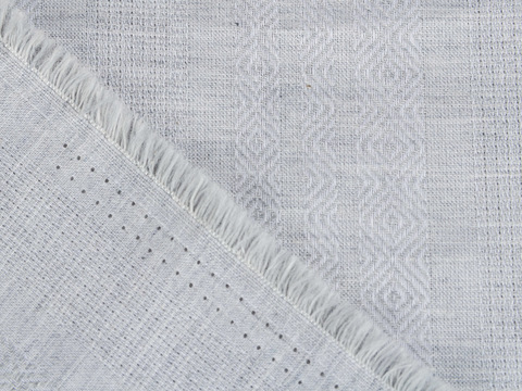 Хлопковая ткань спокойного серого цвета с геометрическим узором