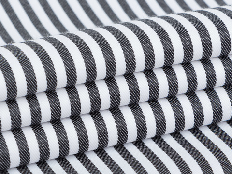 Ткань в бело-чёрную полоску из полиэстера и хлопка