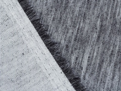 Чёрно-серая ткань из хлопка и полиэстера