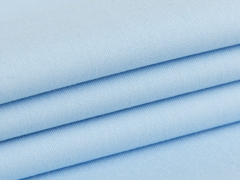 Однотонный голубой поплин из полиэстера и вискозы