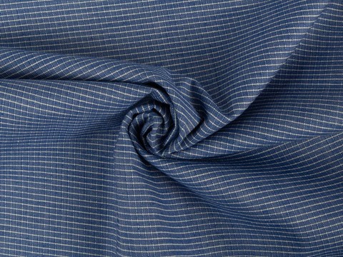 Хлопковая ткань спокойного синего цвета в белую клетку