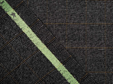 Серый твид в горчичную клетку из полиэстера вискозы и лайкры